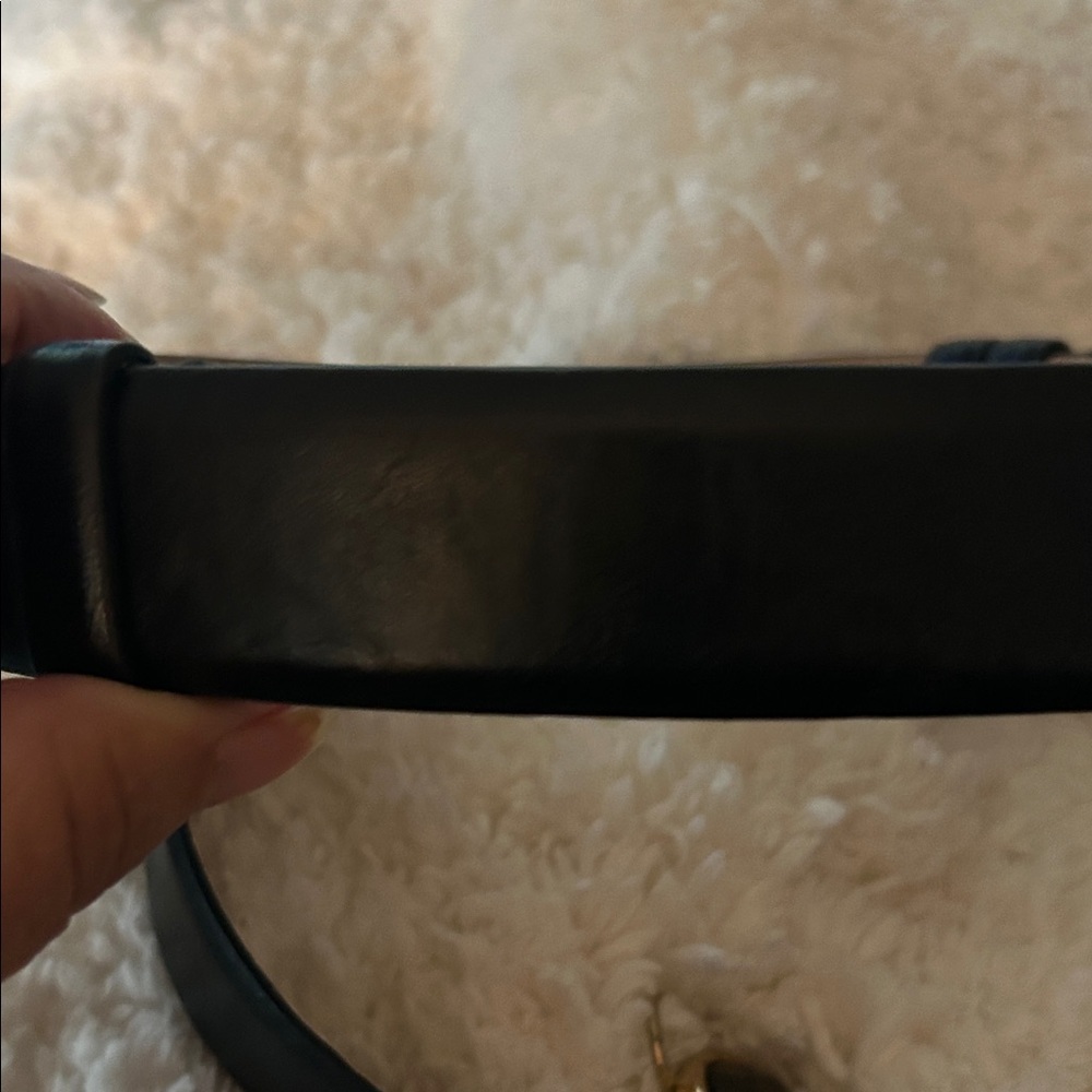 Chic Black and Gold Leather Belt - Picture 4 of 5